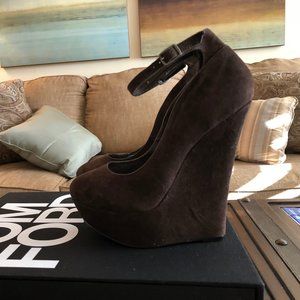 BEBE brown suede platform wedge heel size 7.5